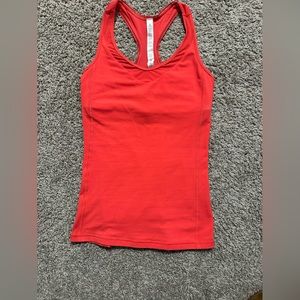 Lululemon tank